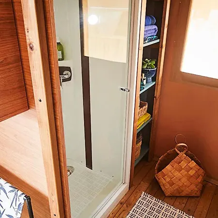 Camping Tente Confortable - 4 Pers. - Api-1-52-2628 Concourson-sur-Layon