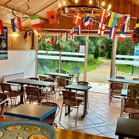 Tente Confortable - 4 Pers. - Api-1-52-2628 Camping *