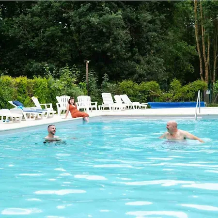 Tente Confortable - 4 Pers. - Api-1-52-2628 Concourson-sur-Layon