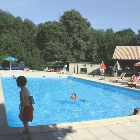 Camping Tente Confortable - 4 Pers. - Api-1-52-2628
